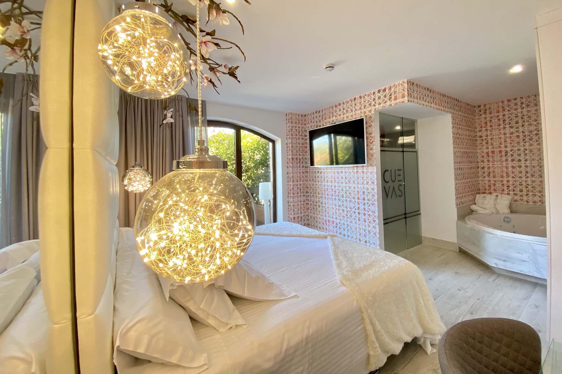 Hotel Cuevas - Adults Only Santillana del Mar Bagian luar foto