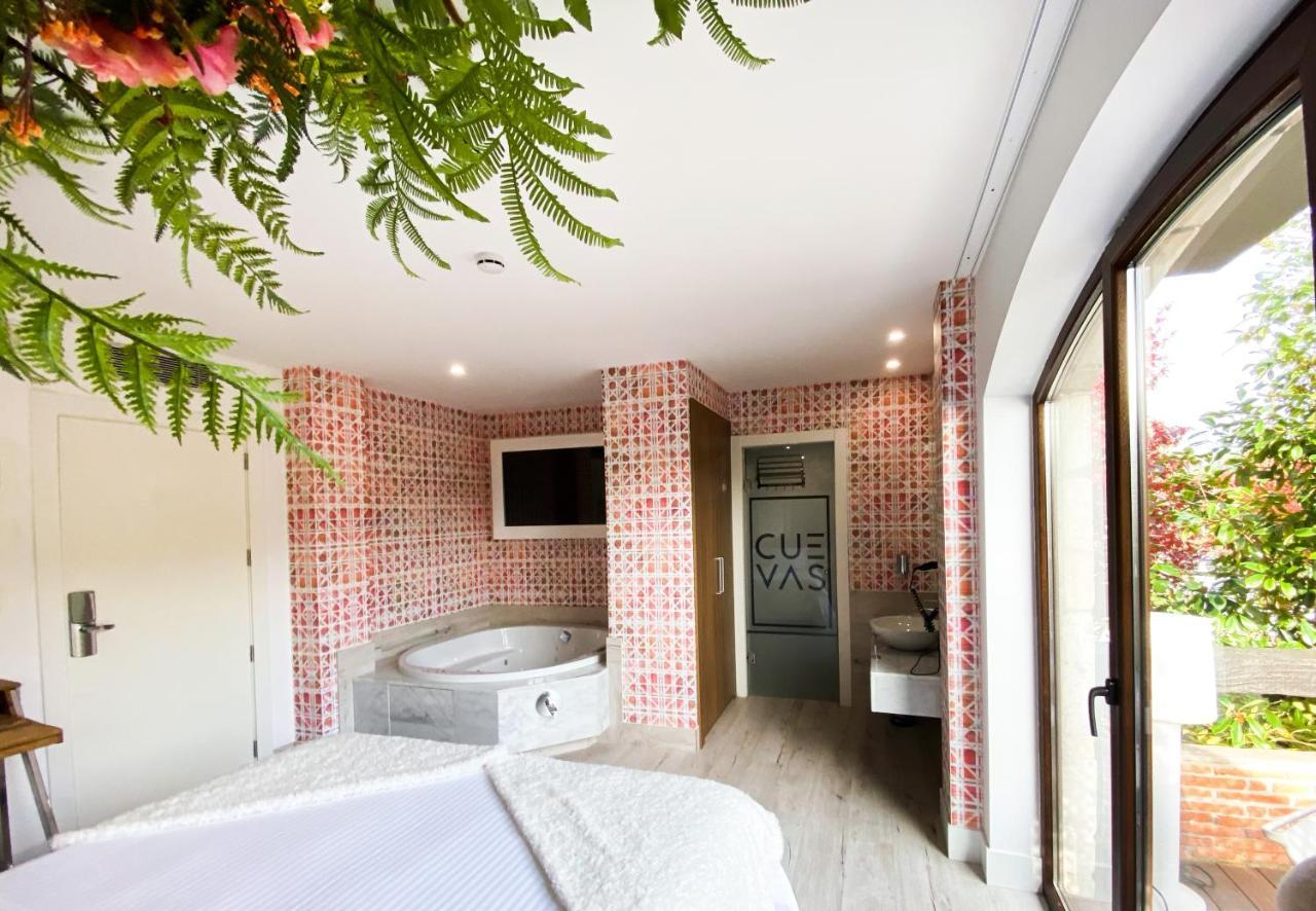 Hotel Cuevas - Adults Only Santillana del Mar Bagian luar foto